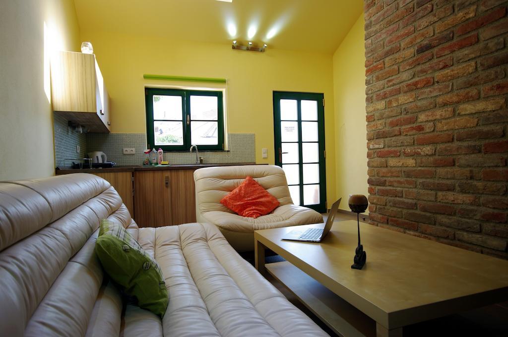 Pension Max Valtice Room photo